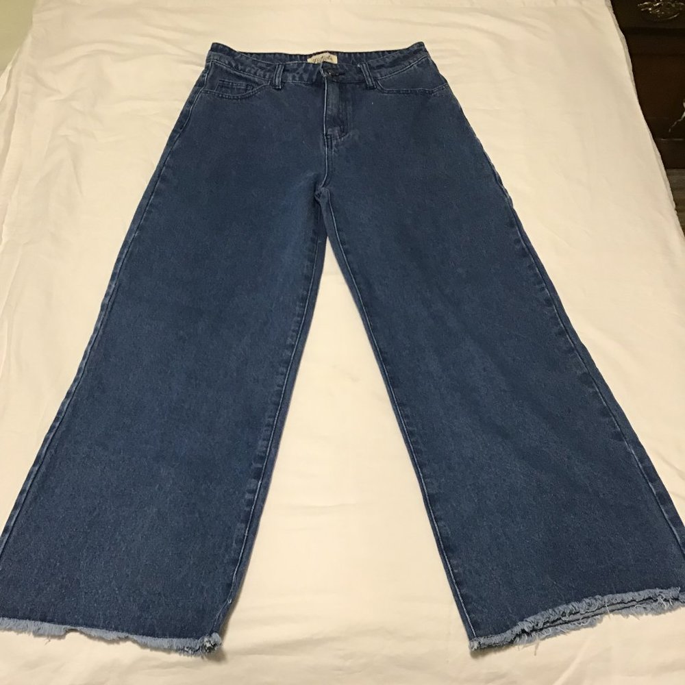 Listicle Wide Leg Frayed Hem Ankle Jeans NWT Size L